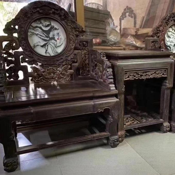 收購黃花梨家具、紫檀家具-專車上門搬運回收